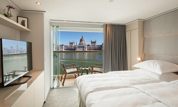 Emerald Waterways Emerald Radiance Accommodation Grand Balcony Suite.jpg